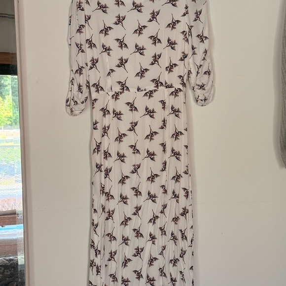 ba&sh White Cream Sundress V-Neck 3/4 Sleeve - Picture 4 of 7